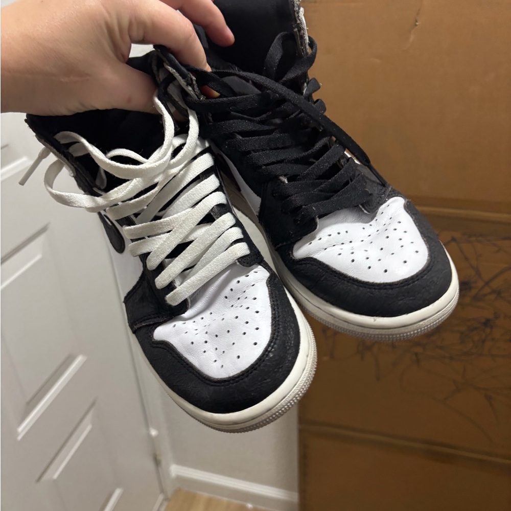 Jordan retro 1 high black and white - Picture 6 of 9